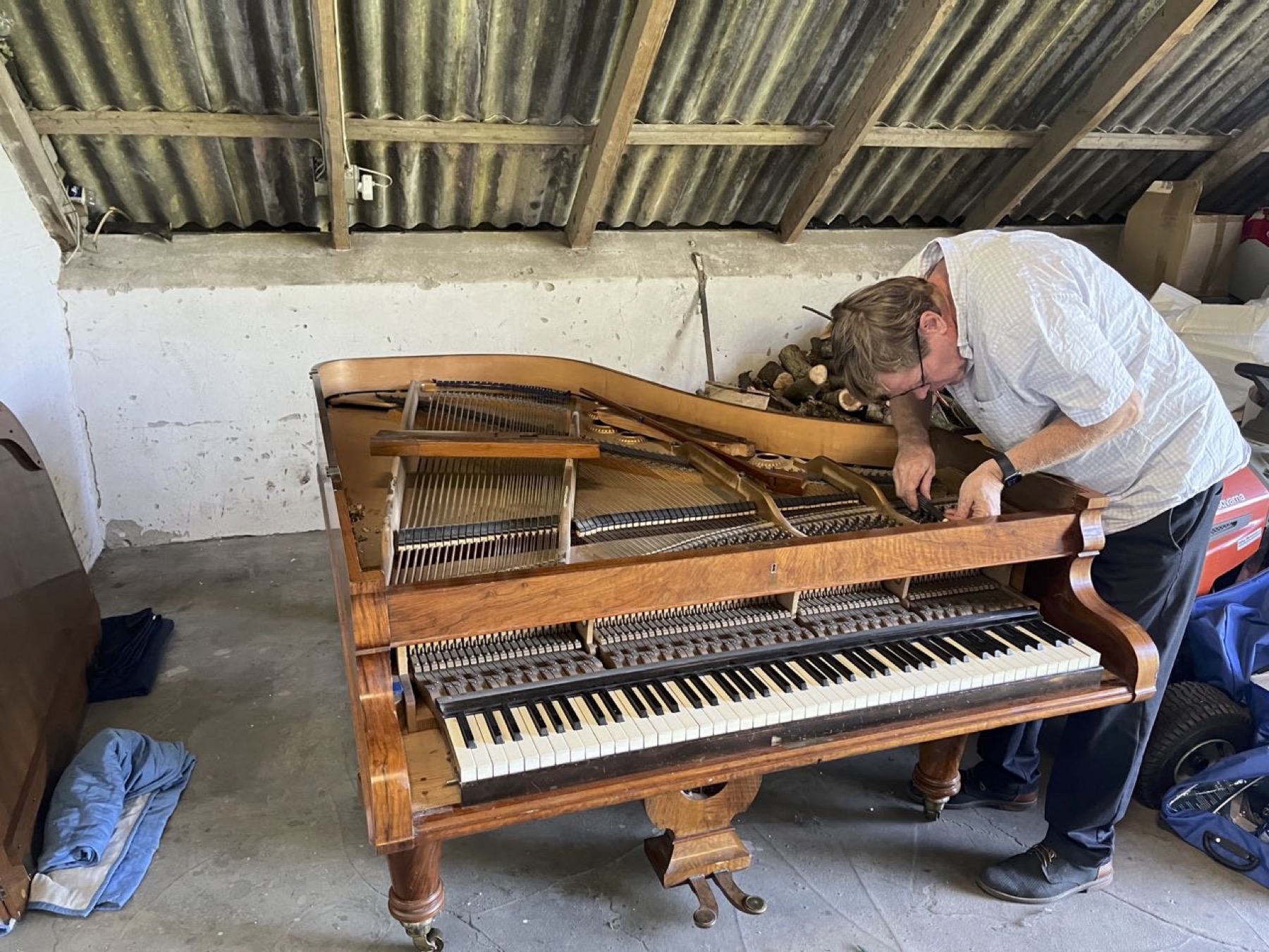 Flyglerne: instrumentet åbnes